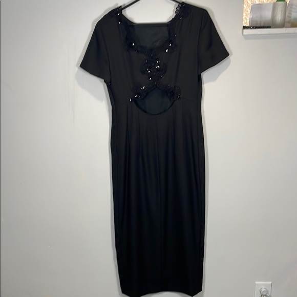 Maggy London Black Sheath Midi Dress Scoop Neck with Back Details - Picture 6 of 9